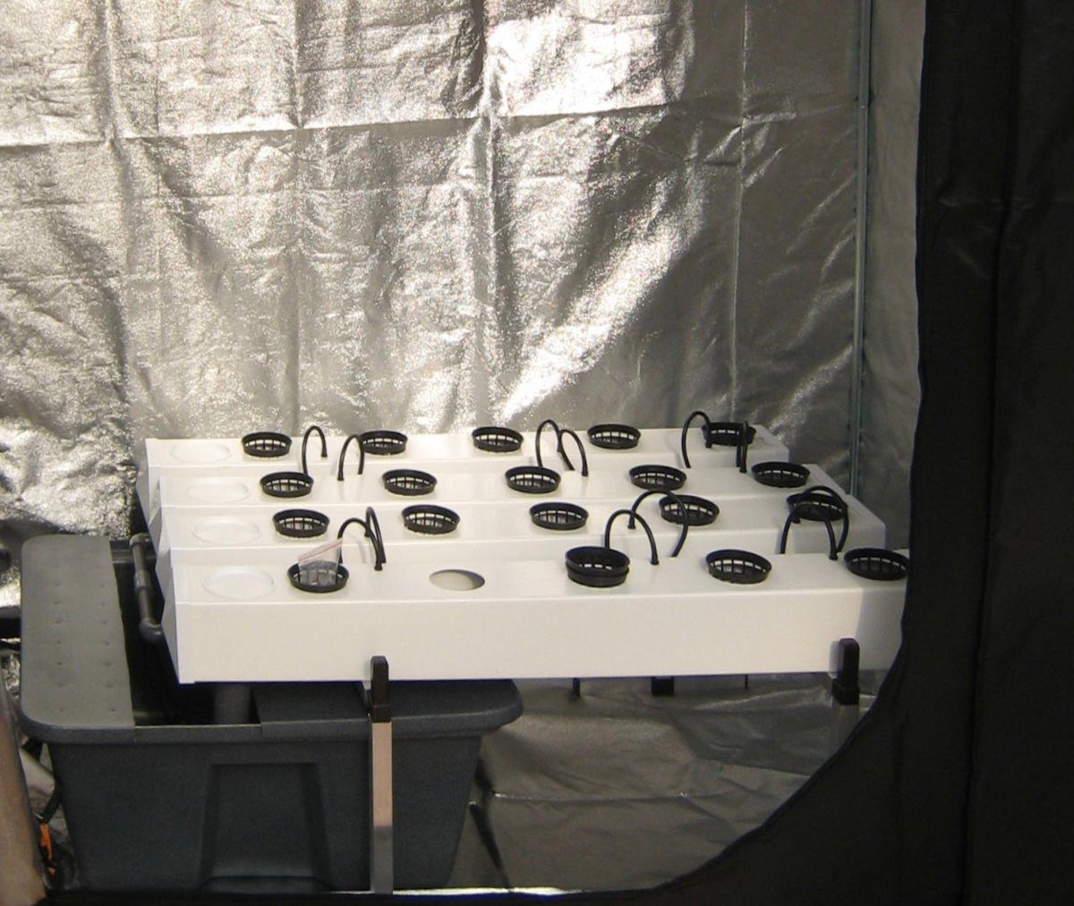 What is a Grow Tent - Inside Grow Tent What is a Grow Tent - Inside Grow Tent